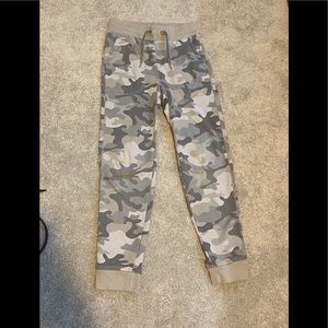 Gap Gray Camo Boy Joggers XL / 12)